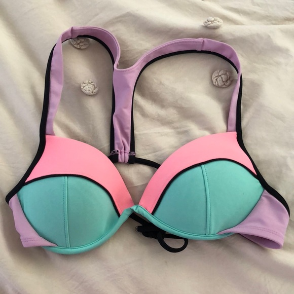 Bikini top - Picture 1 of 3